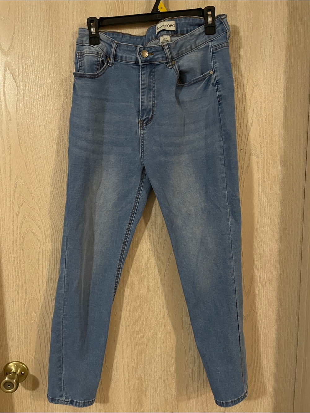 Soho Women’s Skinny Jeans in Light Blue Wash